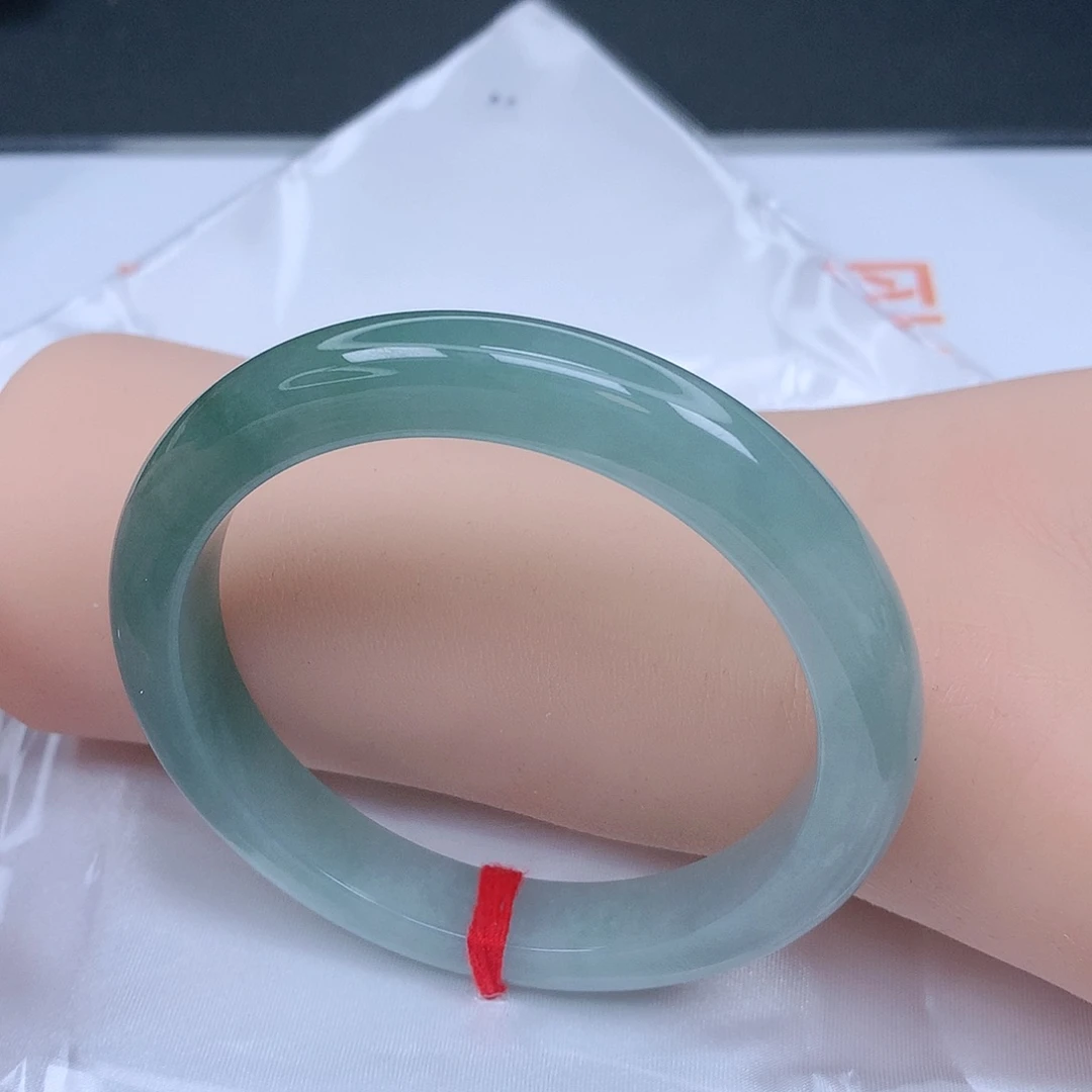 【闪购商品】未镶嵌手镯翡翠，58