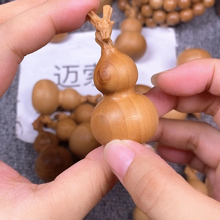 檀香木手串/手链老山檀香雕刻龙头大葫芦微瑕