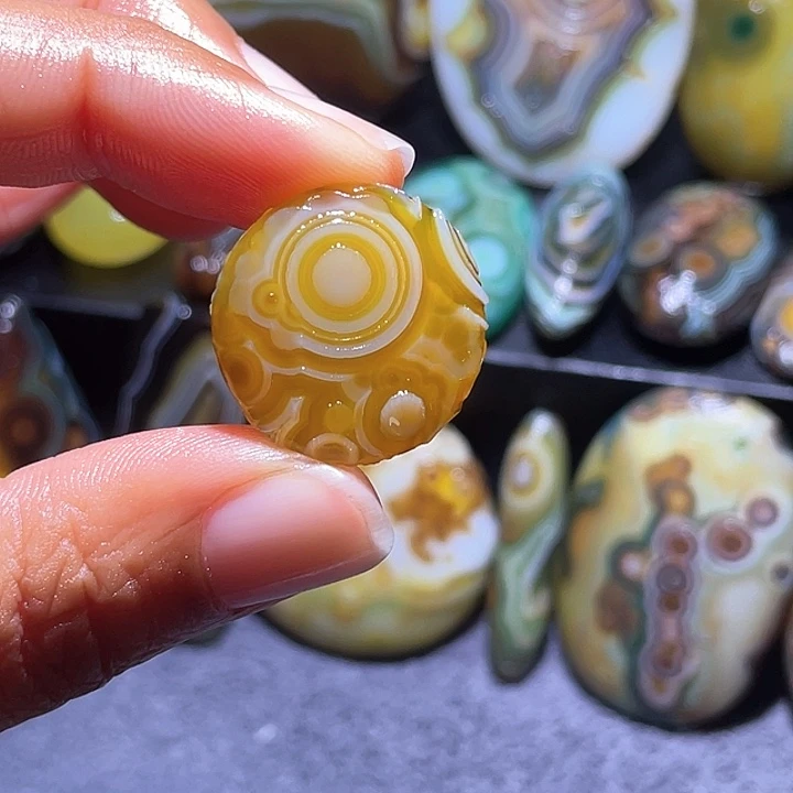 玛瑙/玉髓珠宝奇石未镶嵌