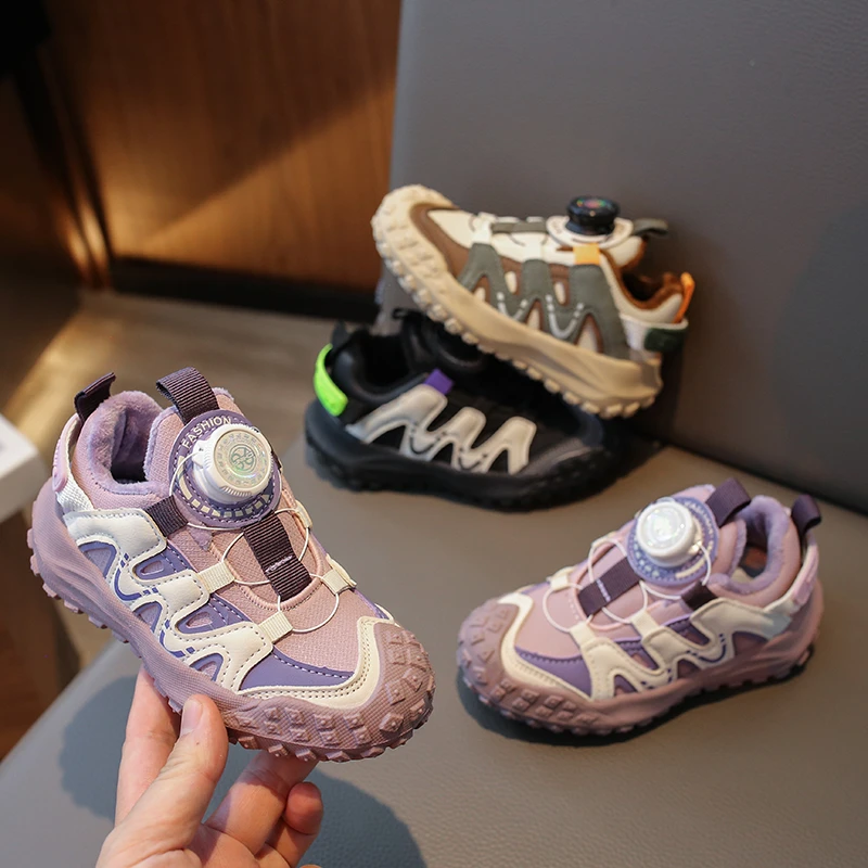 爆款新款冬季潮款儿童休闲旋转扣运动榴莲鞋二棉女童加绒阿甘9535