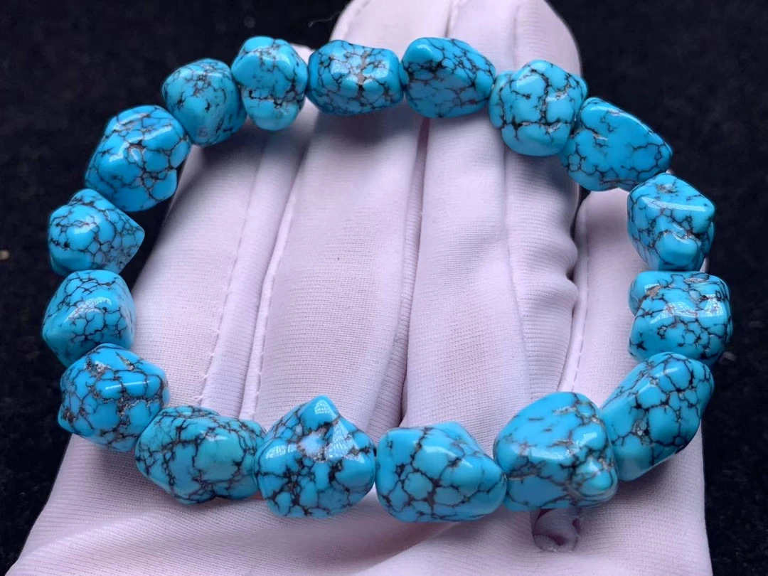 精品高瓷蓝原矿绿松石乌兰花随形手串，瓷釉级，体型饱满，直径11+