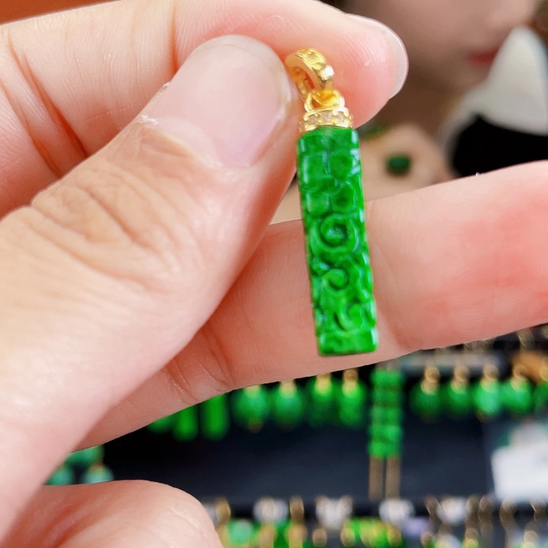 翡翠未镶嵌耳饰饰品