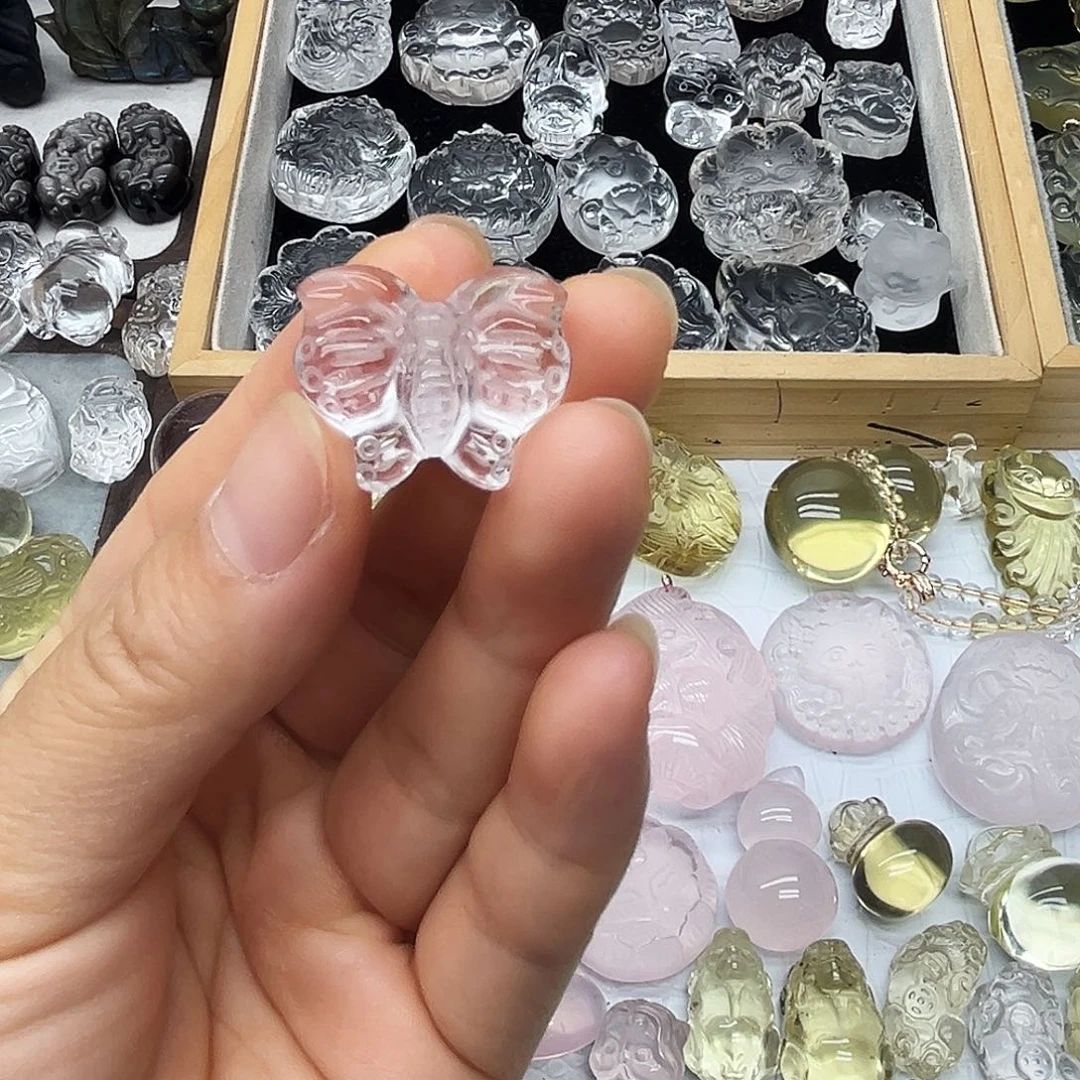 未镶嵌颈饰水晶白水蝴蝶