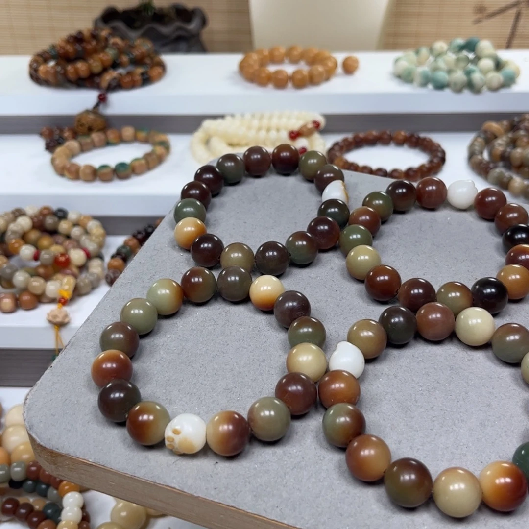 吊坠白玉菩提圆珠手串一条卡13