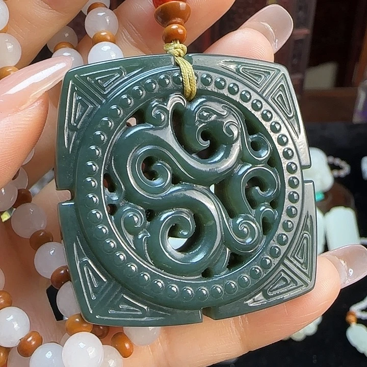 和田玉未镶嵌颈饰定制发货