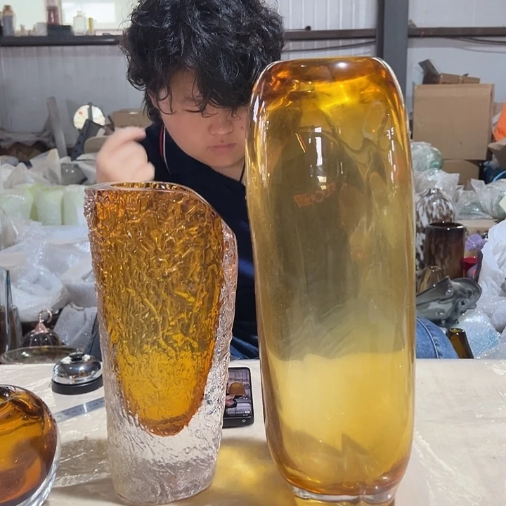 芷***含琉璃轻奢琉璃花器微瑕福利一对