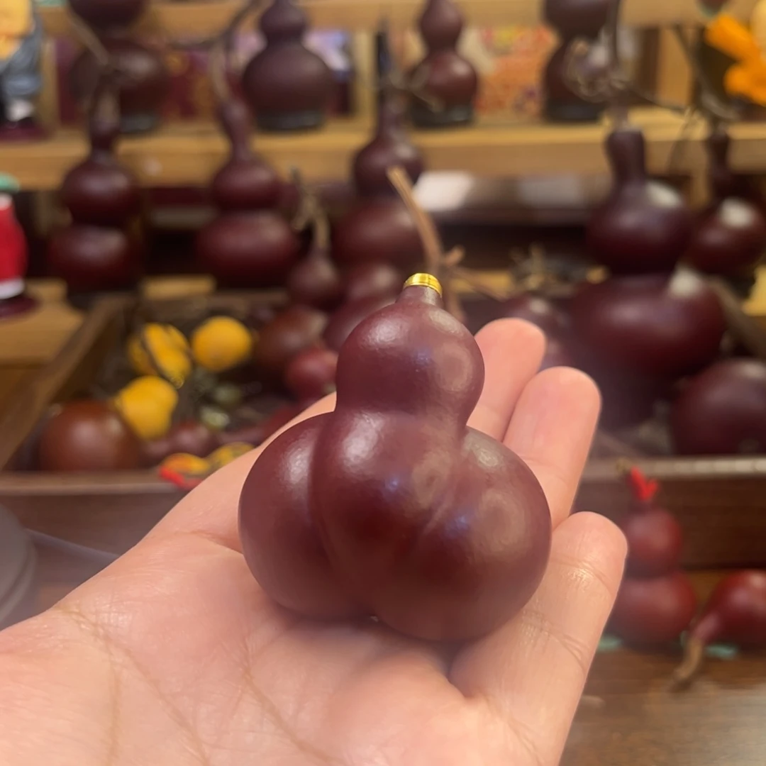 丫***坊你好645865899