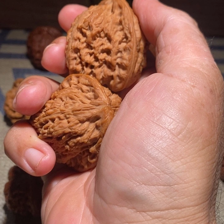 琳***琳文玩核桃吊坠核桃