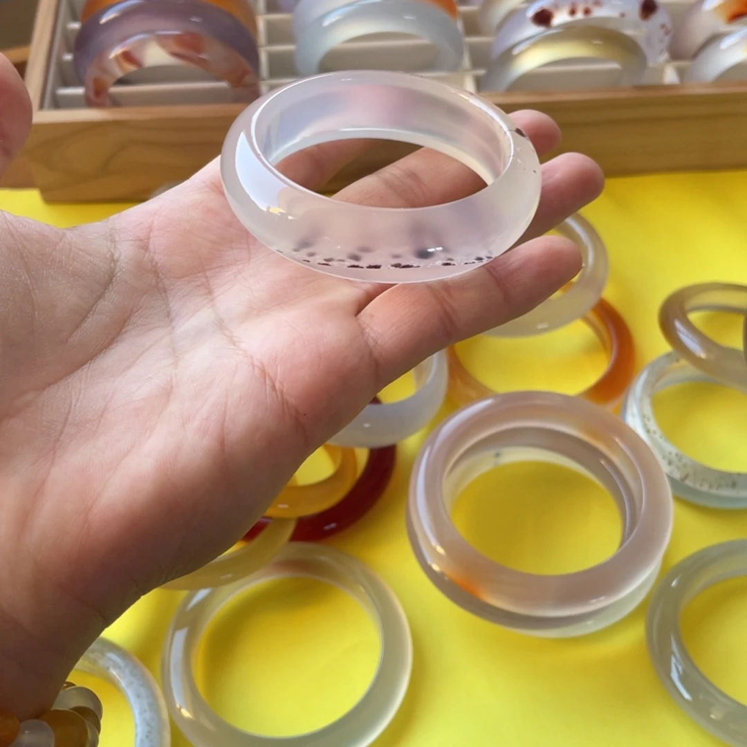 玛瑙/玉髓未镶嵌手镯