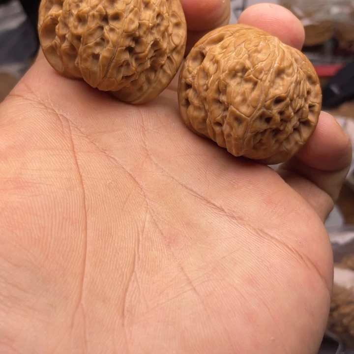 文玩核桃把件?全品37磨盘