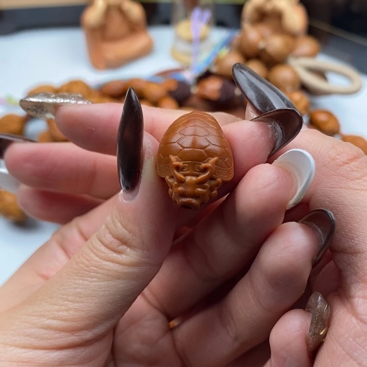 橄榄核吊坠小龙龟