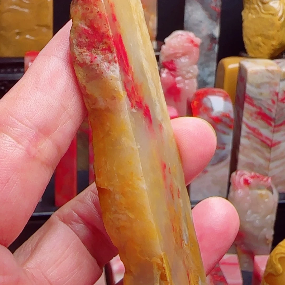 昌化石昌化鸡血石