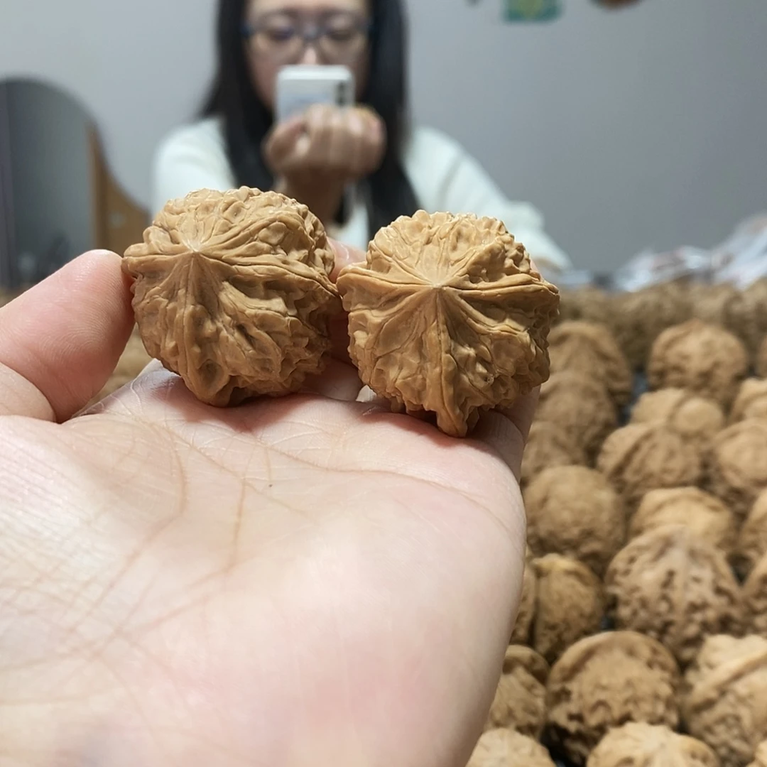 吊坠文玩核桃丁三棱