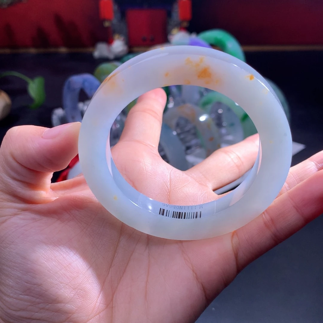 定制翡翠未镶嵌翡翠手镯