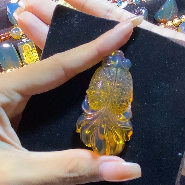 蓝珀未镶嵌珠宝奇石墨西哥蓝珀金鱼