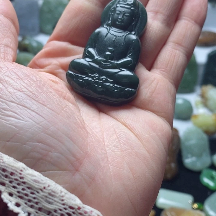 和田玉吊坠未镶嵌