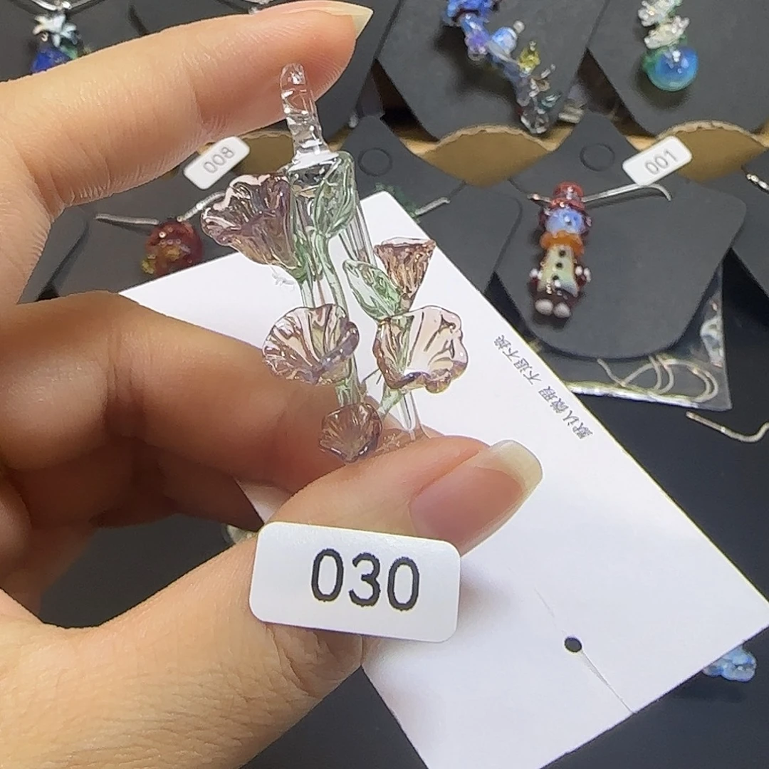 栀****玻璃颈饰空心吊坠非遗灯工