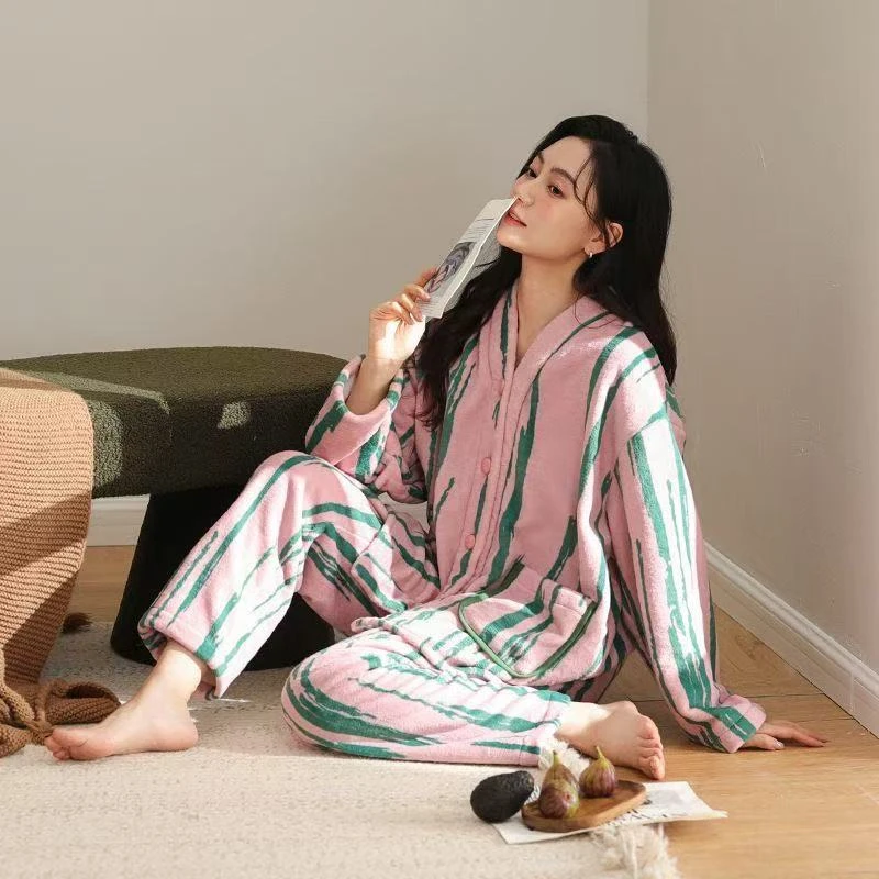 睡衣女秋冬加厚套装家居服保暖春秋新款珊瑚绒法兰绒可外穿