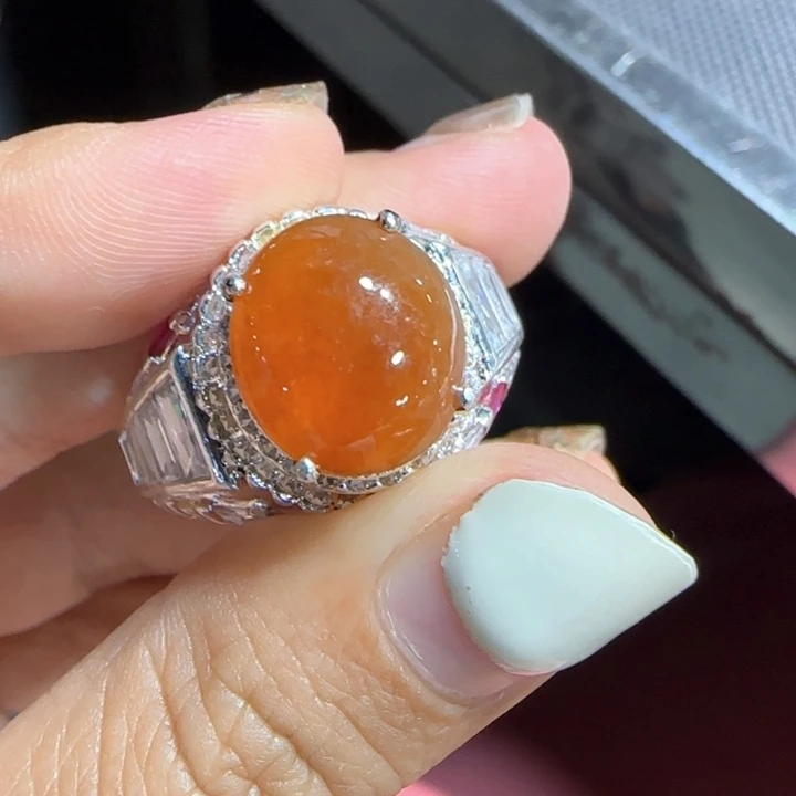 定制翡翠未镶嵌翡翠