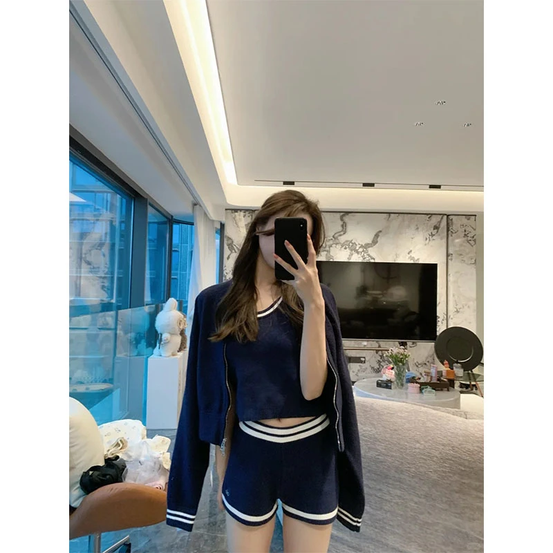 秋季新款设计感通勤风显瘦内搭修身开衫上衣休闲简约百搭高腰短裤