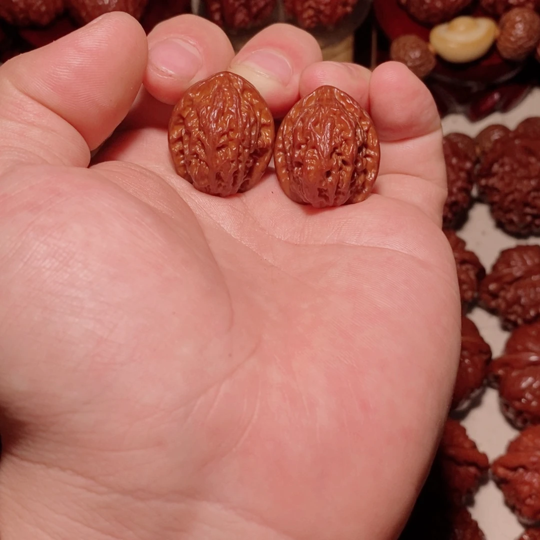 M***宝吊坠桃核手捻手捻