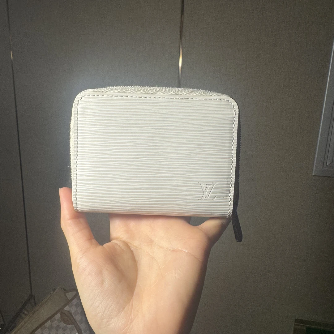 95新 LouisVuitton/路易威登 Lv水波纹卡包