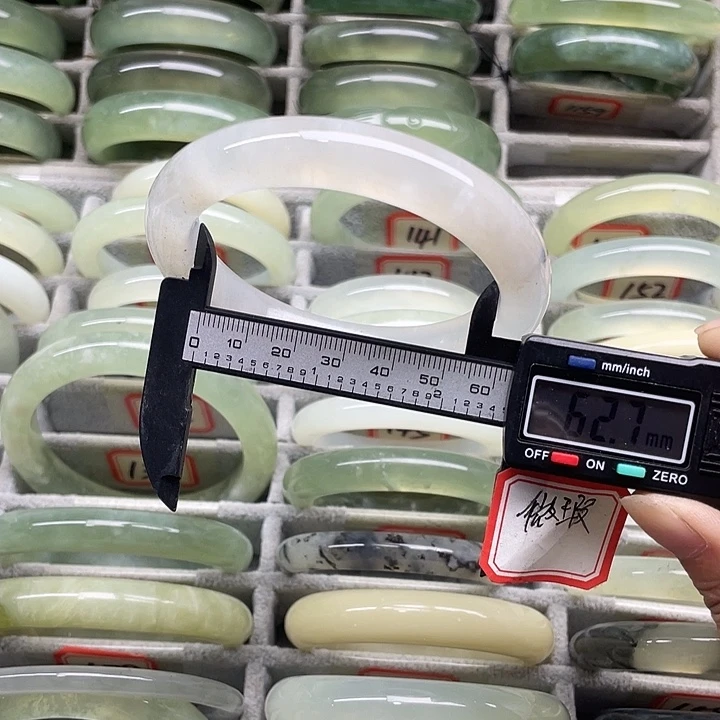 未镶嵌蛇纹石玉手镯142