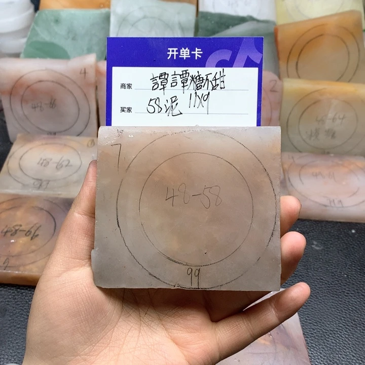 石英质玉手镯未镶嵌譚***甜定制手镯