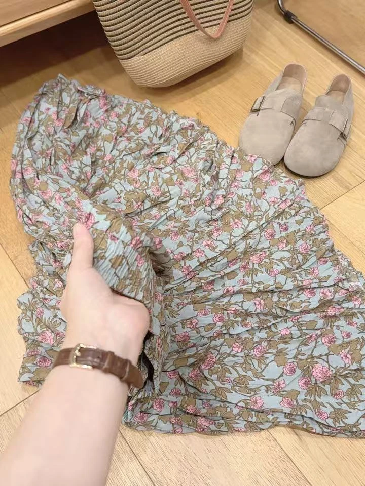 七言家巨好看！ins穿搭#褶皱粉碎花显瘦半身裙