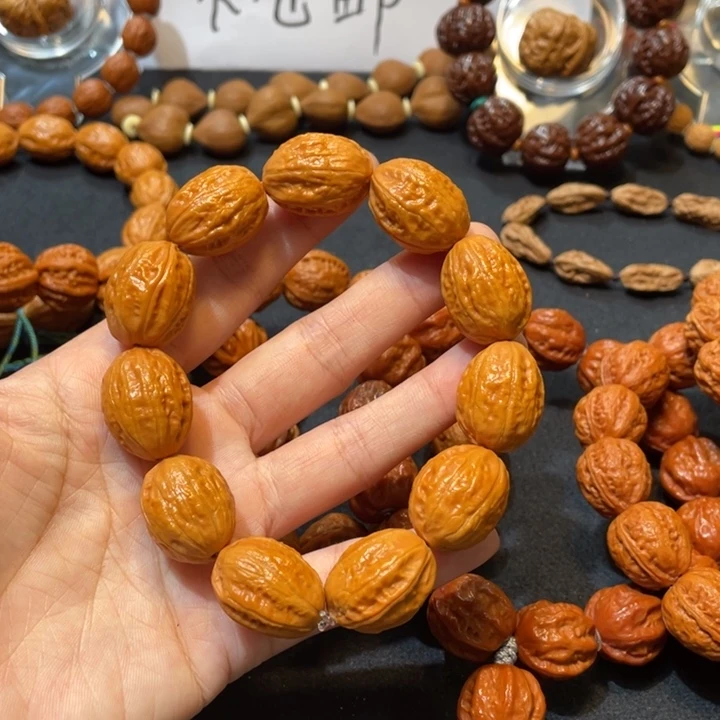 吊坠龙脊菩提红枣