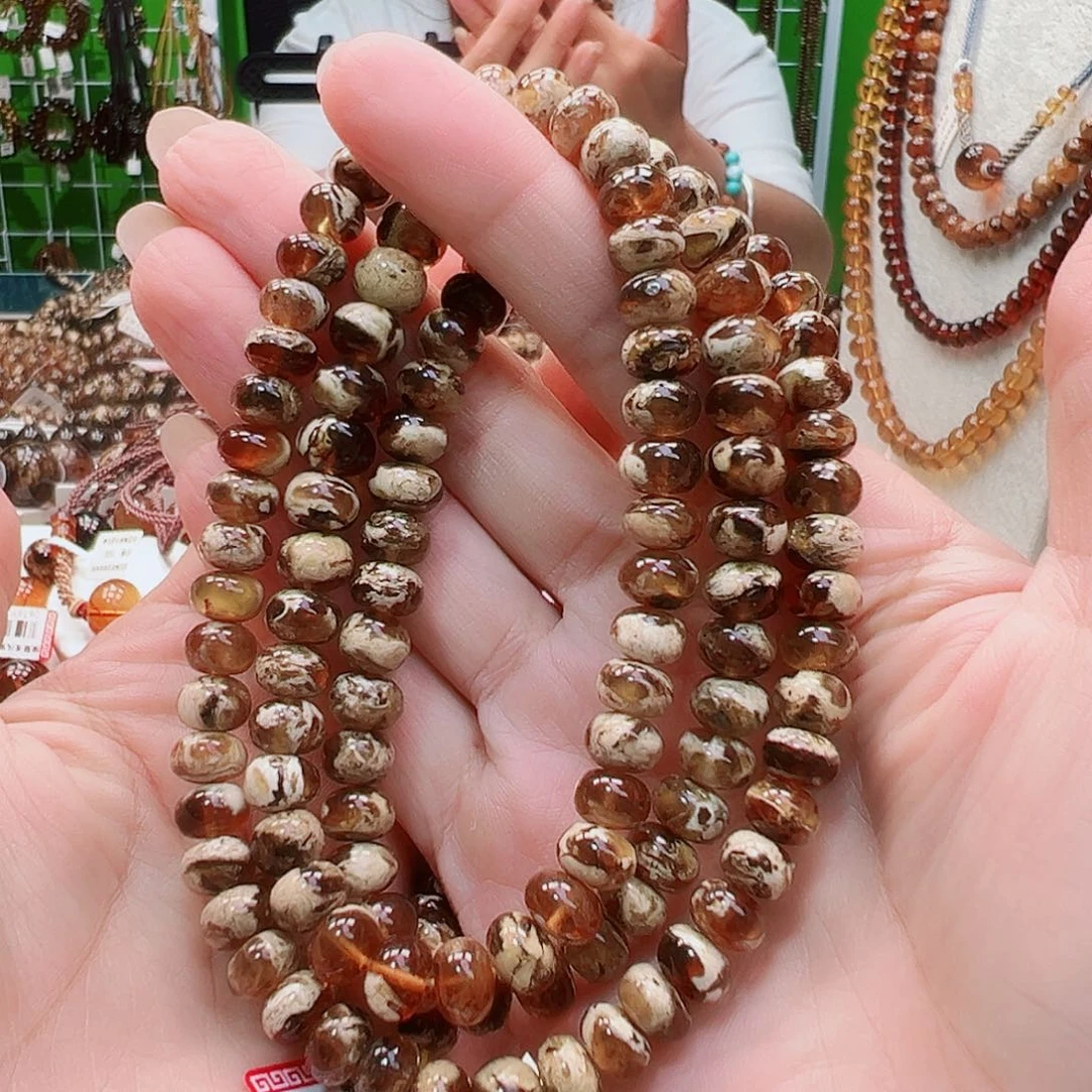 未镶嵌琥珀裸石抚顺琥珀8溶洞