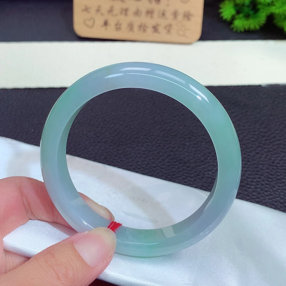 翡翠手镯未镶嵌460
