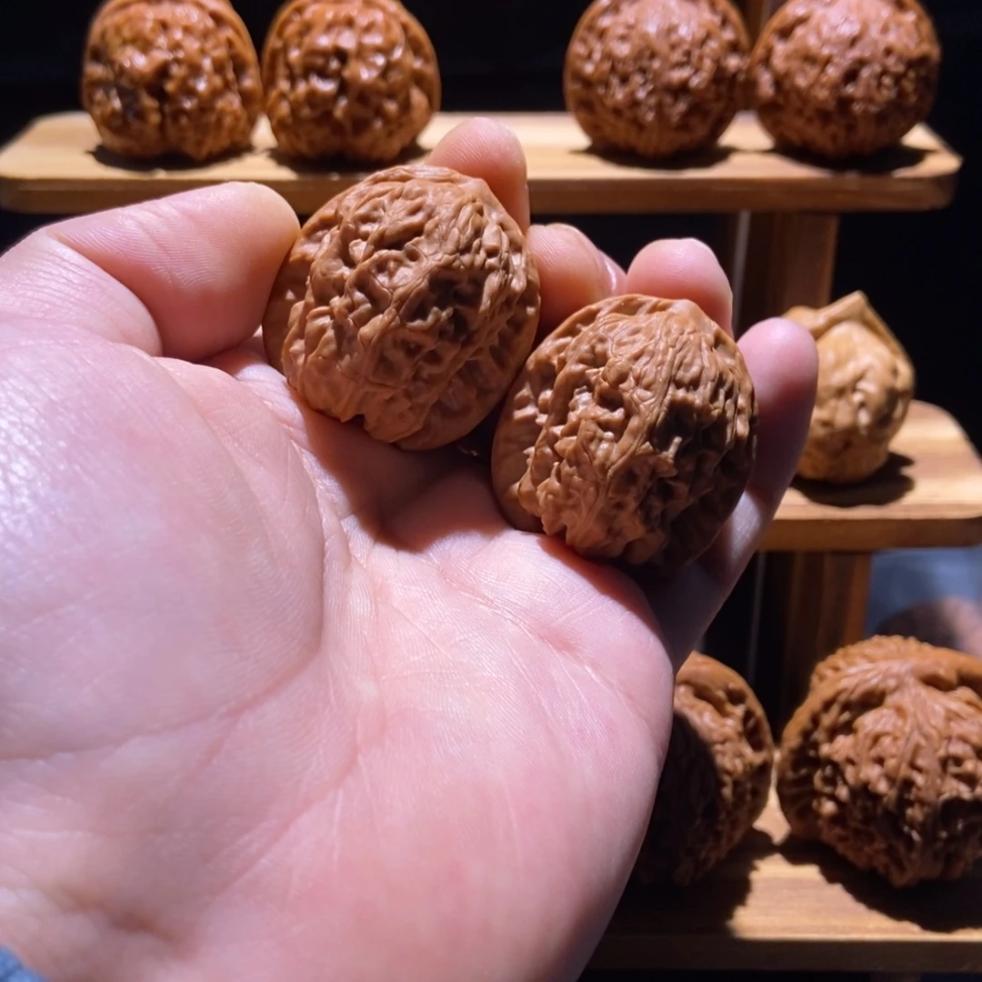 文玩核桃吊坠34野狼