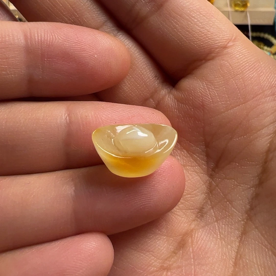 蜜蜡颈饰未镶嵌元宝（打孔不退换）