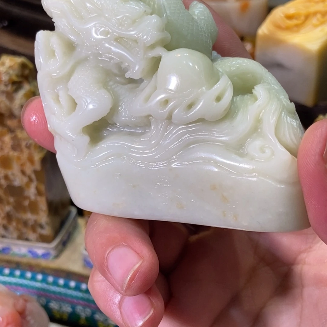 寿山石印石福****）鱼籽白龙