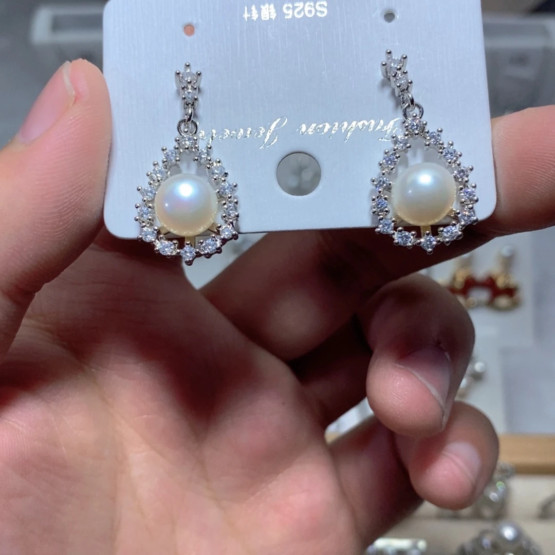 银S925镶嵌淡水珍珠耳饰