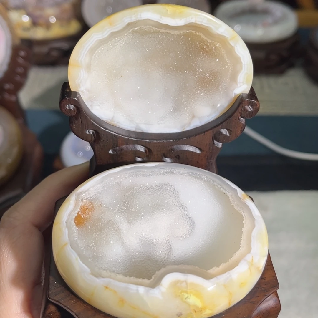 未镶嵌水晶大型摆件（非配饰）