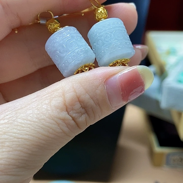 翡翠未镶嵌颈饰耳钩