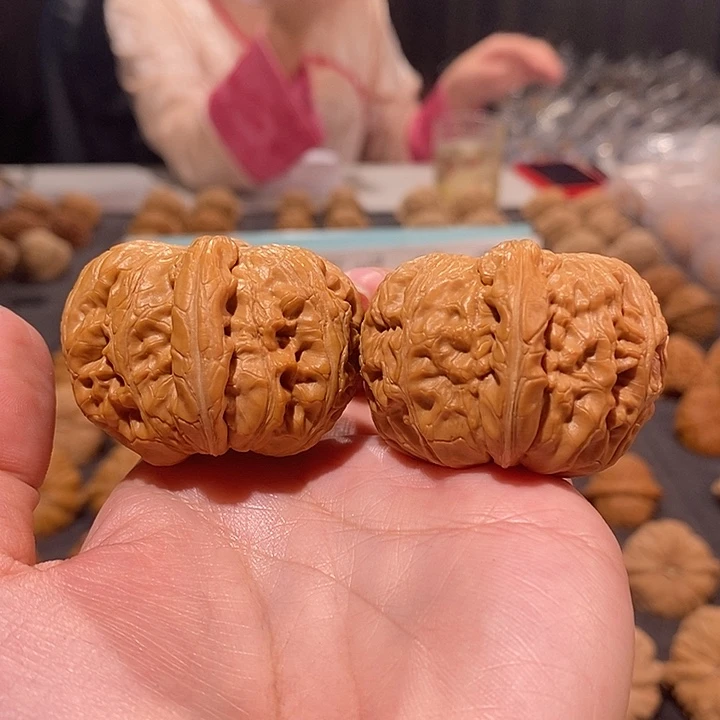 吊坠桃核平谷元宝44有修