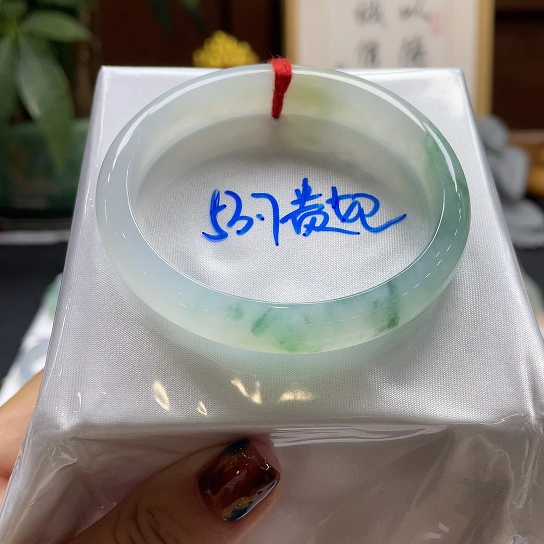 翡翠未镶嵌手镯6号