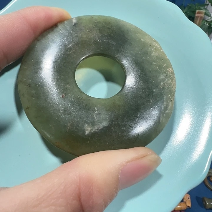 透闪石质玉未镶嵌挂件