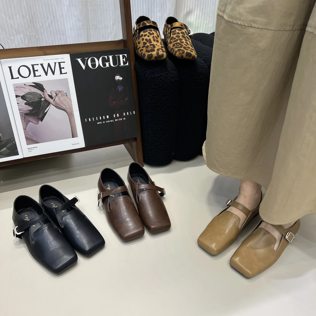 韩版复古豹纹一字扣带方头玛丽珍单鞋女通勤百搭乐福小皮鞋781-52