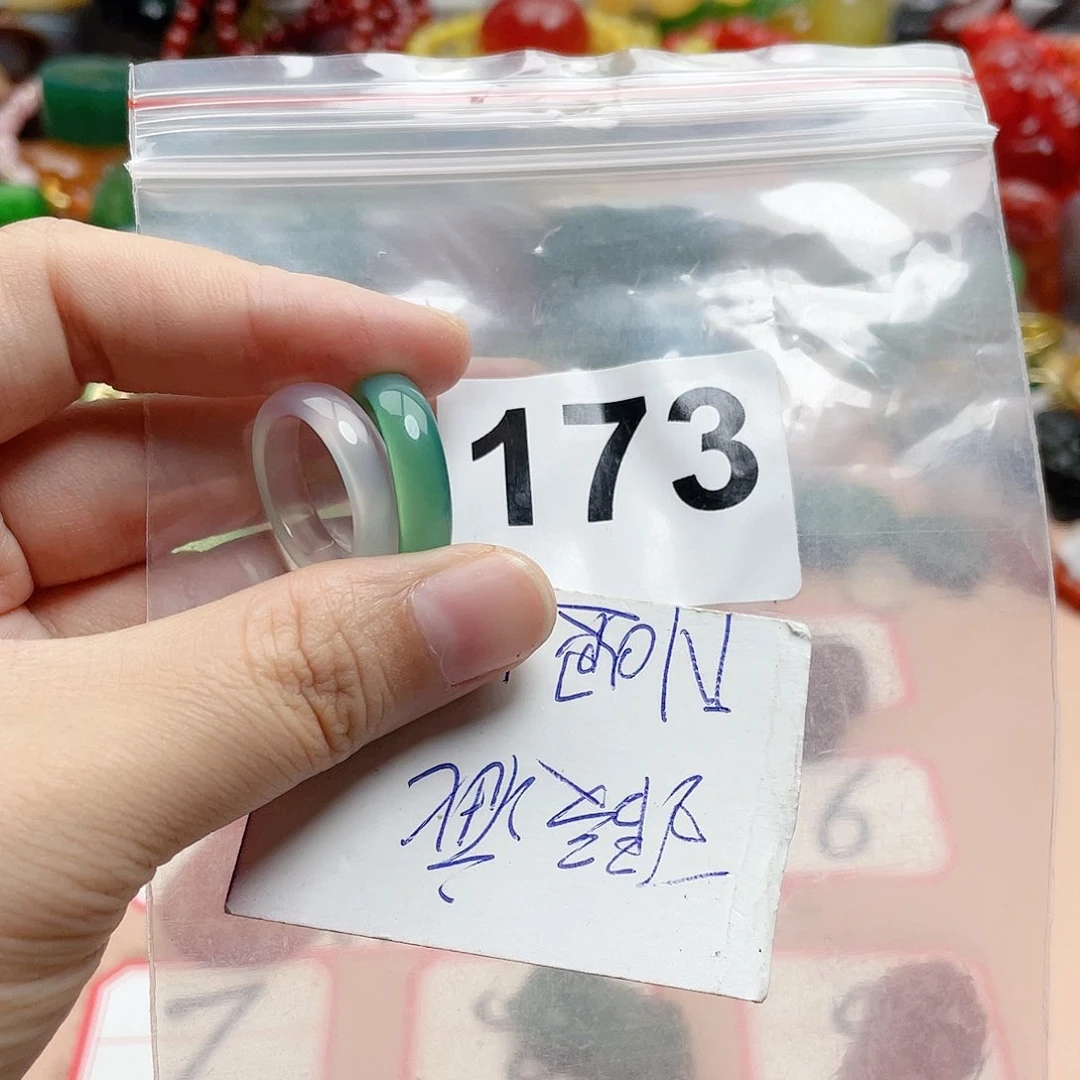 合金颈饰玛瑙/玉髓丽*