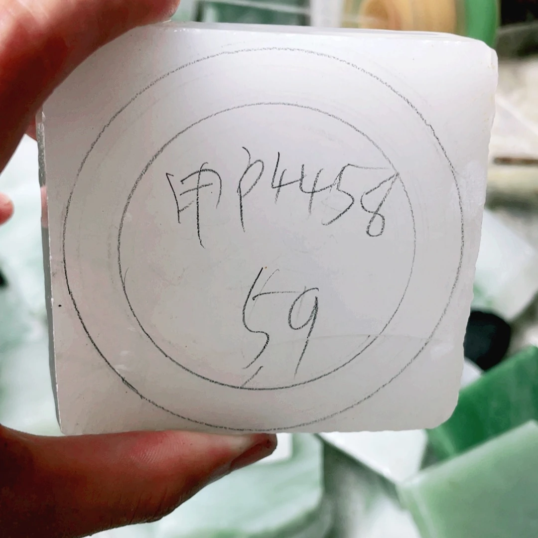 用***8定制石英质玉手镯59圈口