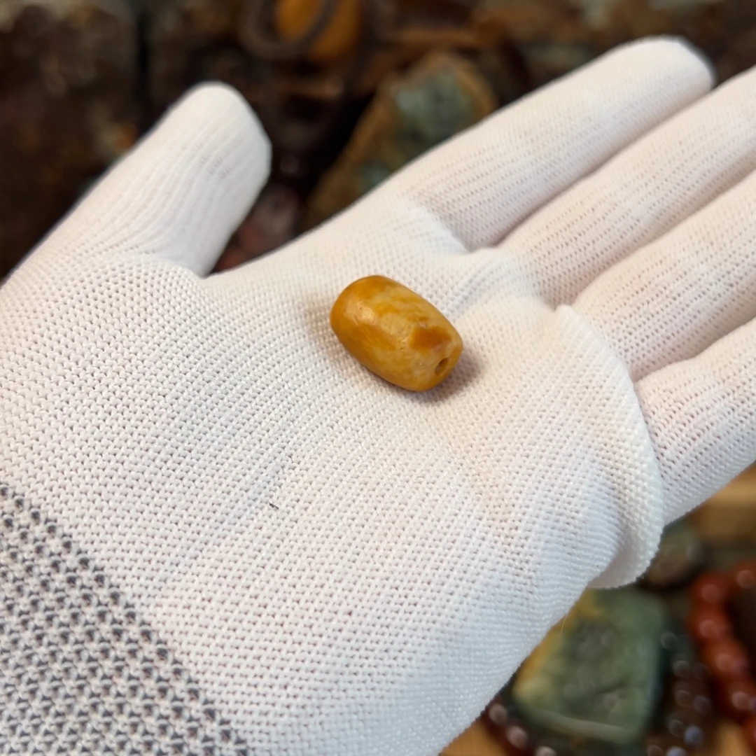 岫岩河磨玉（透闪石质玉）未镶嵌把件