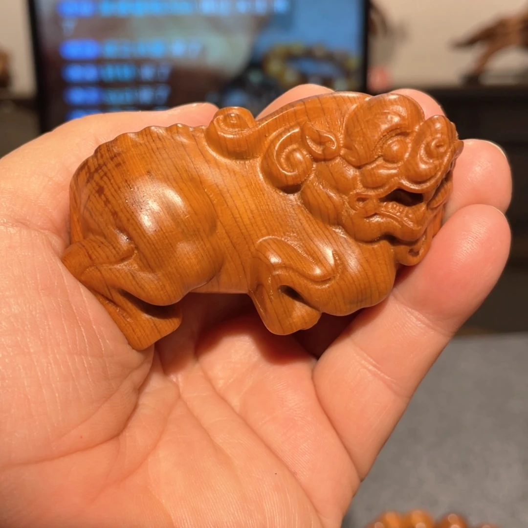 【闪购商品】柏木（崖柏）貔貅手把件