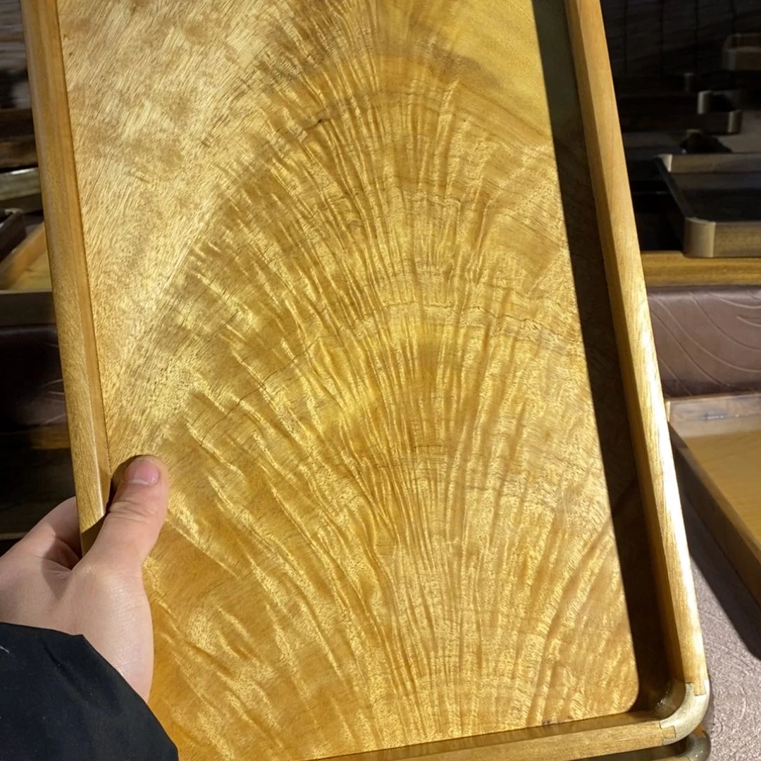 金丝楠人****邓金丝楠木文盘