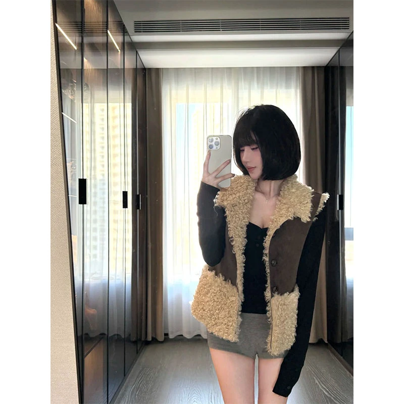 秋冬时尚高级感黑色休闲百搭长袖T恤小众马甲上衣高腰短裤套装女