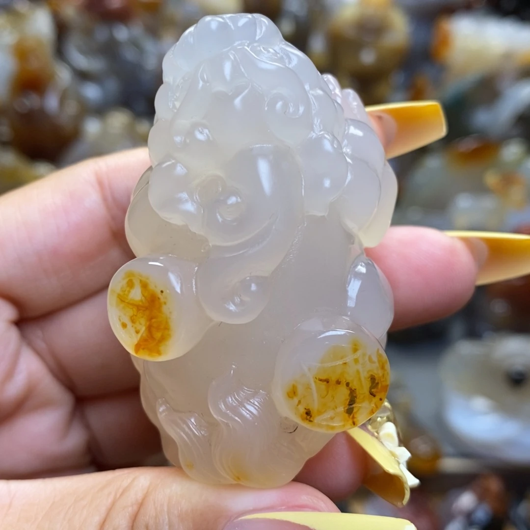 玛瑙/玉髓把件未镶嵌