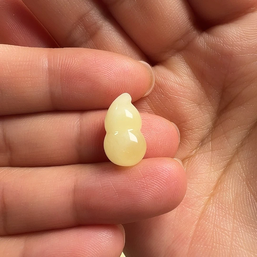 蜜蜡颈饰未镶嵌葫芦